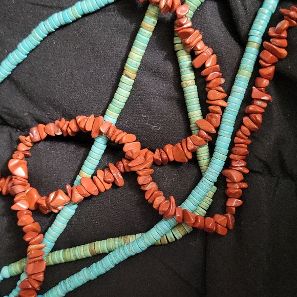 Single Strand Red Jasper Necklace - Picture 3 of 3